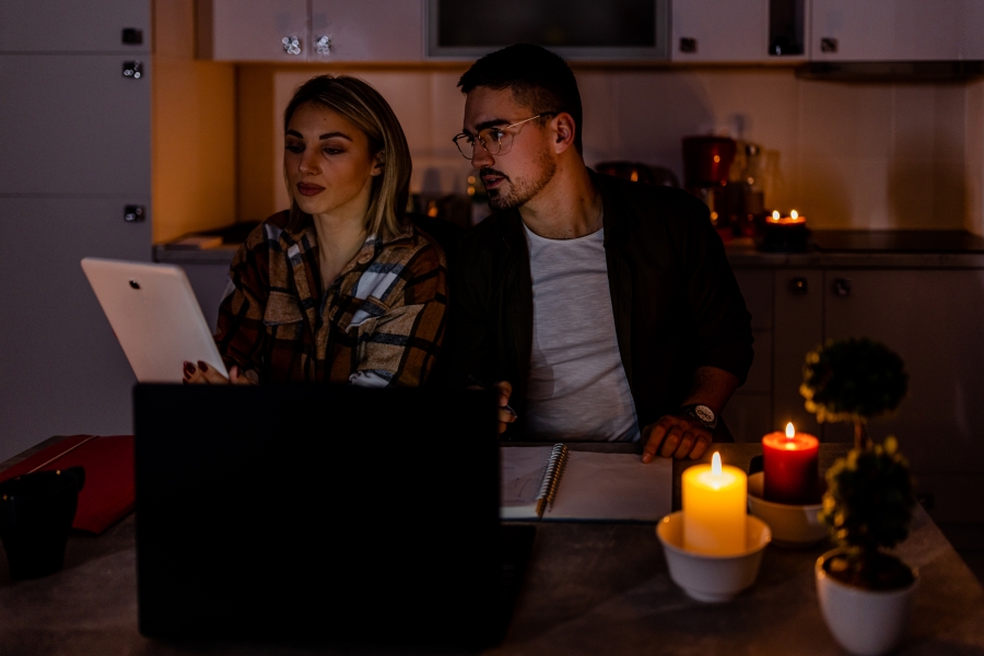 Couple in a power outage