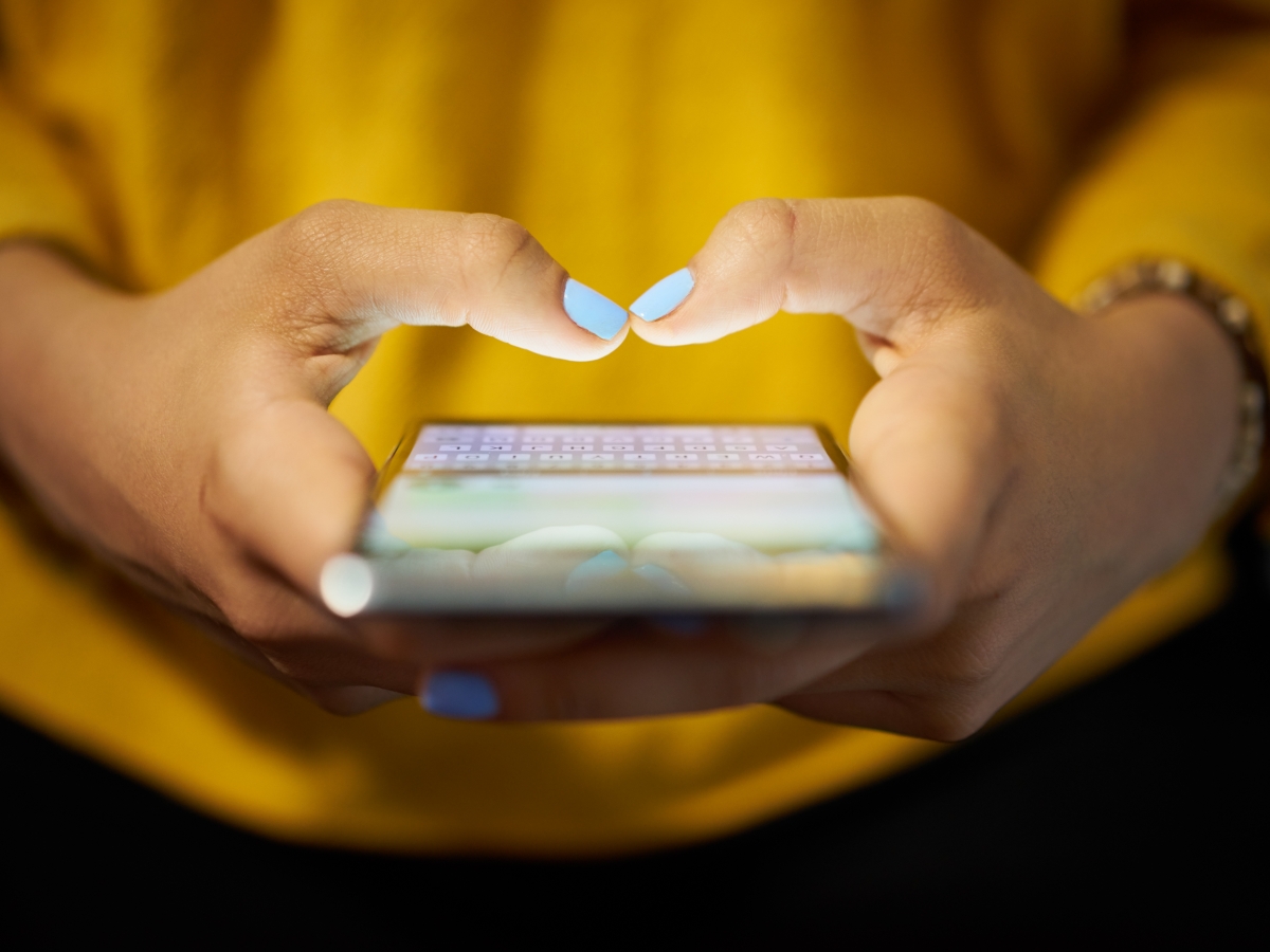 Online account Mobile phone